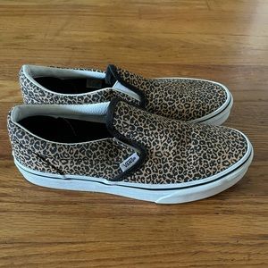 VANS Juniors Size 6 Leopard Classic Slip On